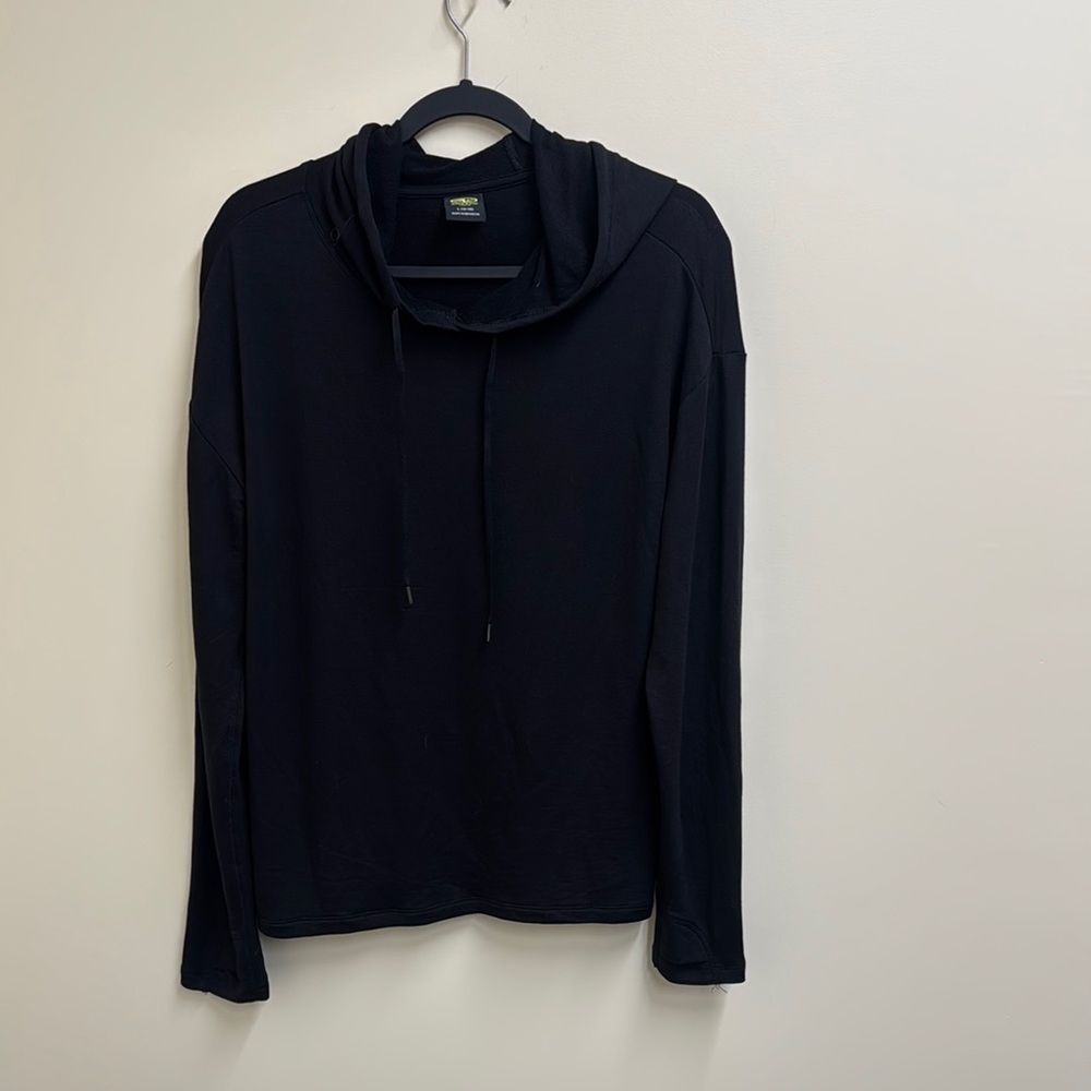 Athleta Black Sweatshirt Classic Knit Crew